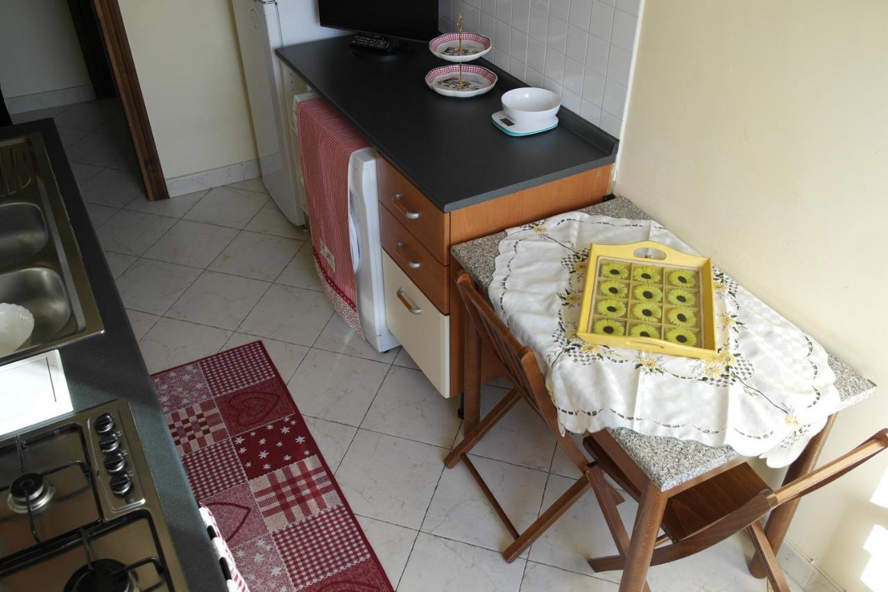 La Casa Del Sole Apartman Caprarola Kültér fotó